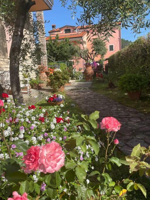 Annali Casa Vacanze - Shabby Style Nella Natura Λα Σπέτσια Εξωτερικό φωτογραφία